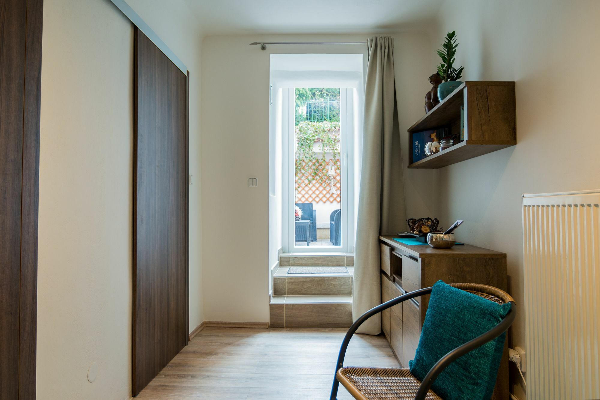 2 Bedroom Close To Castle * Praga
