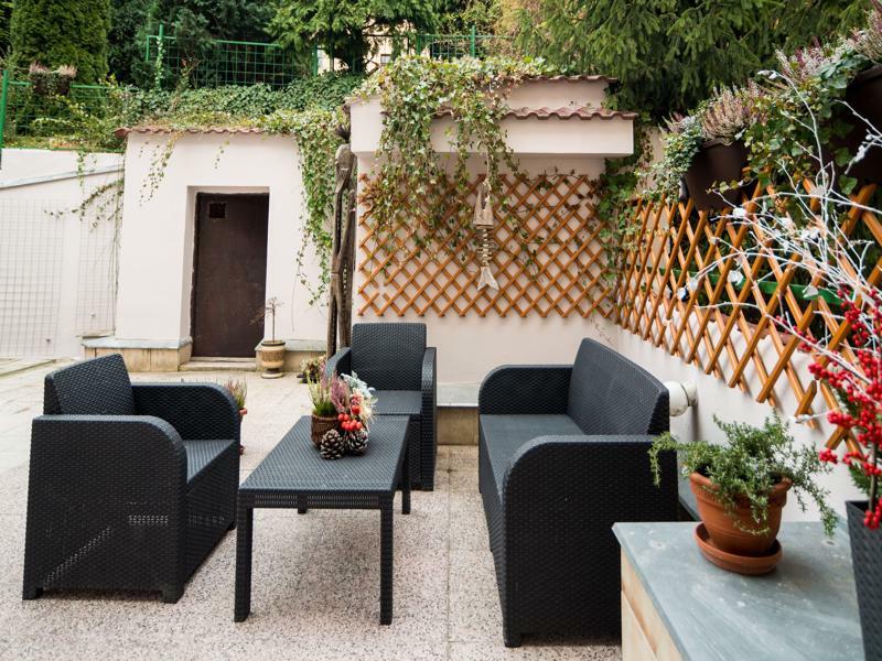 2 Bedroom Close To Castle *